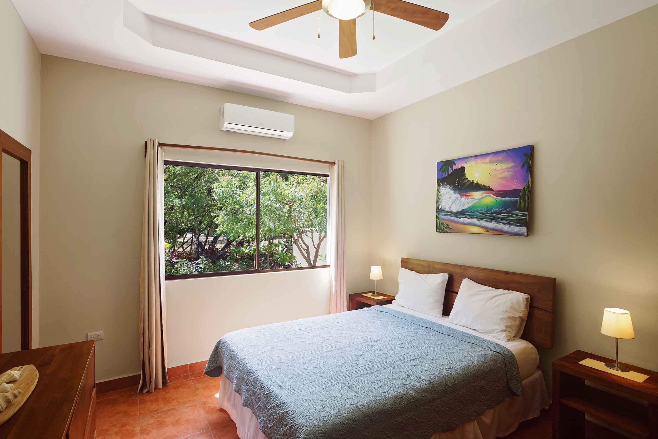 Surflink_stay_casita_del_sol_master_bedroom.jpg