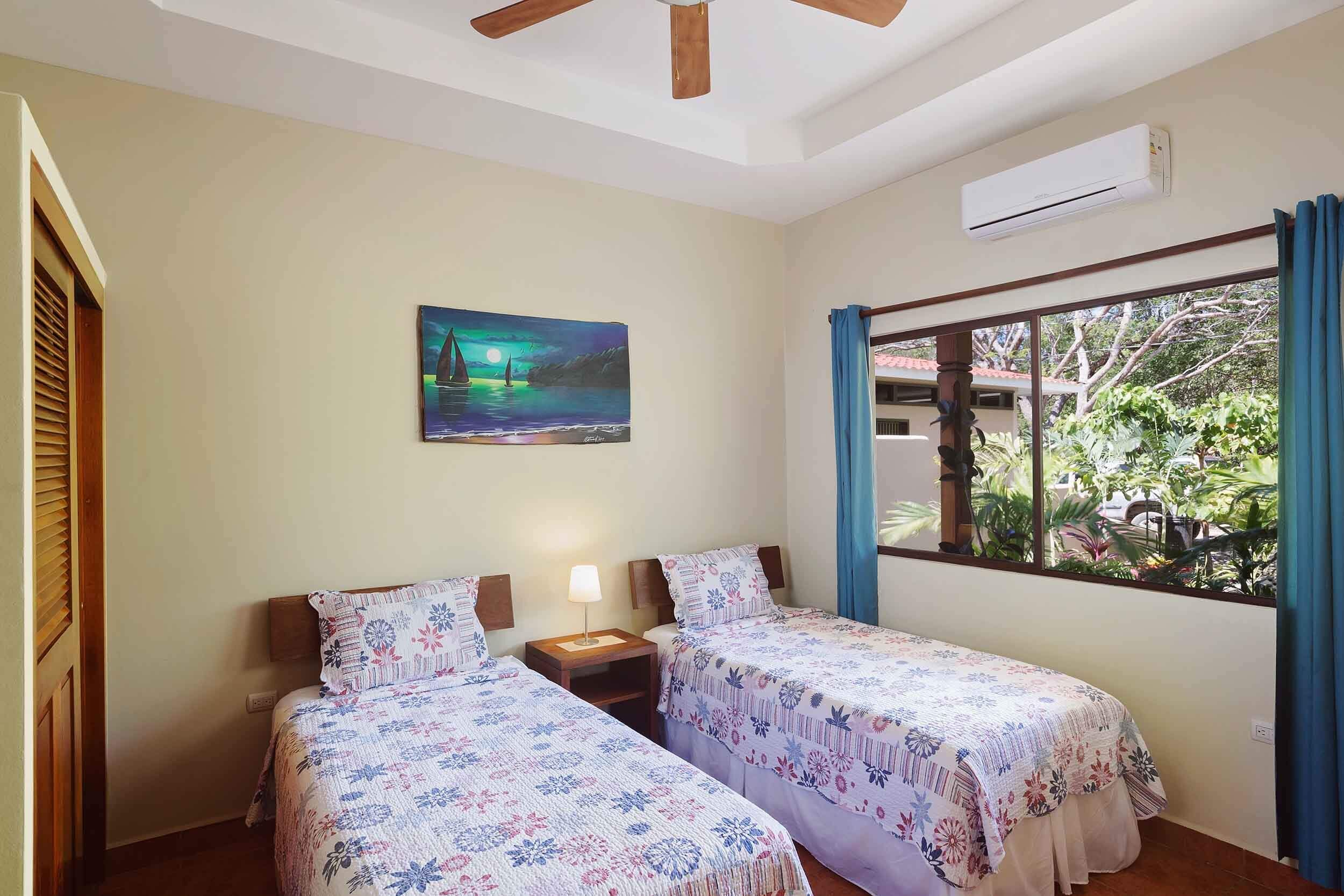 Surflink_stay_casita_del_sol_bedroom_3.jpg