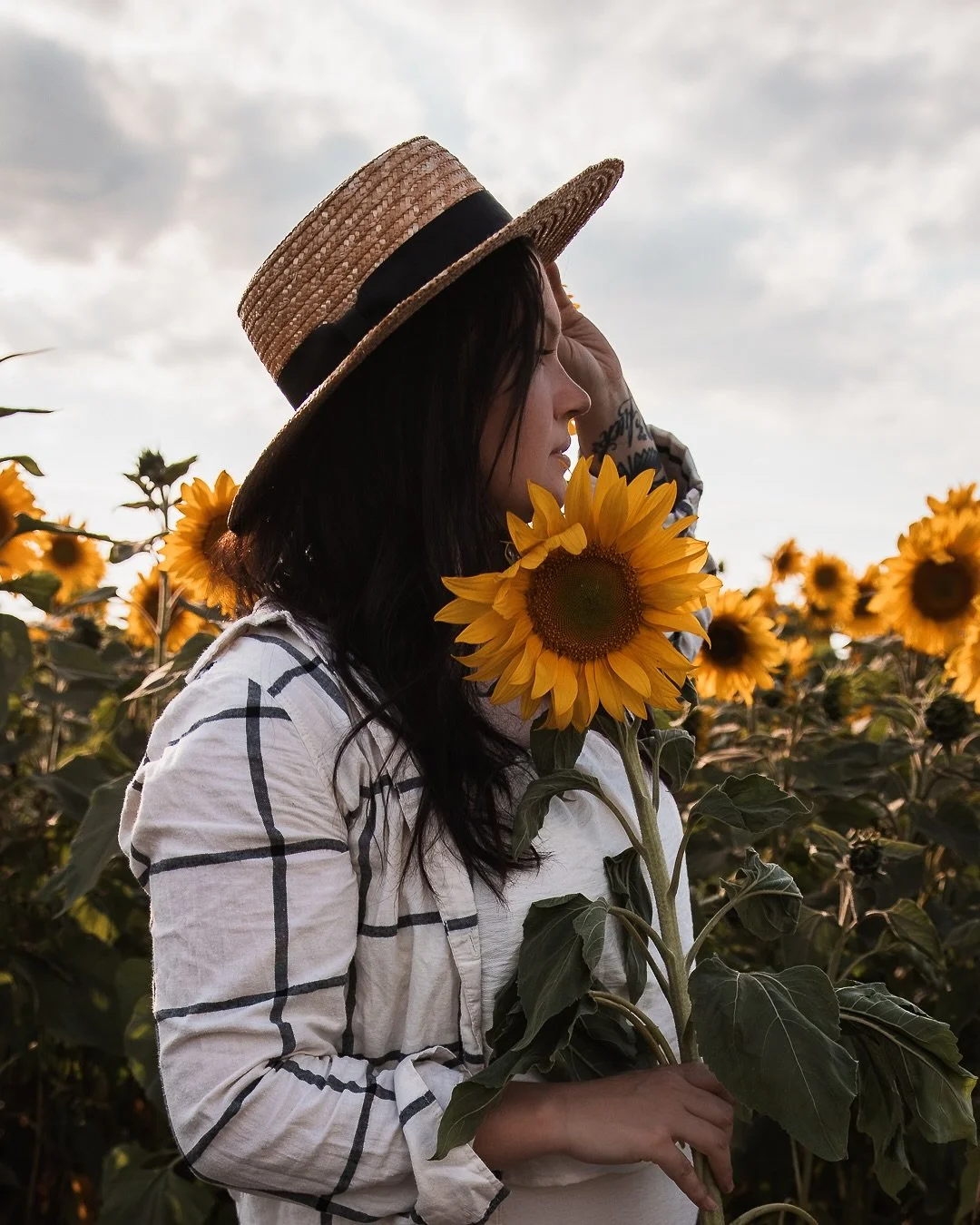 I&rsquo;ve had a bunch of new followers recently, so I thought I&rsquo;d use this opportunity to say hi and introduce myself a little more. It&rsquo;s nice to meet you! 

-My name is Roseanna, friends and family call me Rose and I&rsquo;m based in su