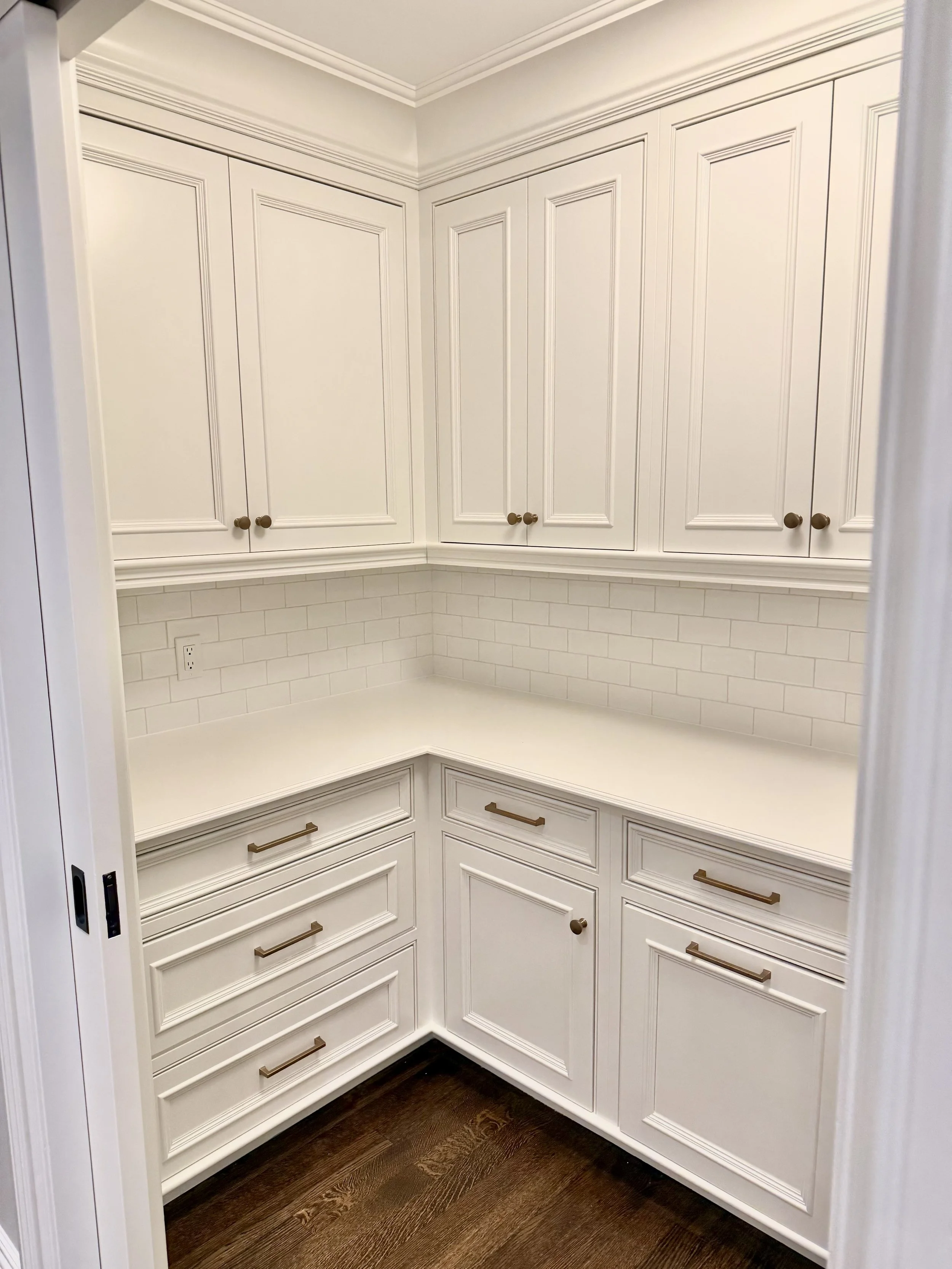 After: Butler's pantry