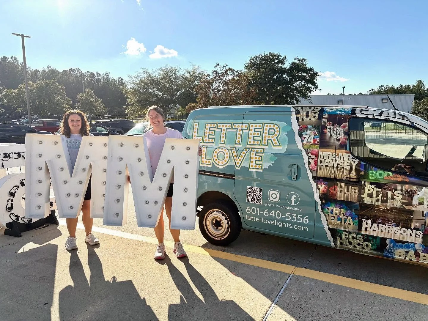 🚙💨 Did you know that we offer delivery and set up? 
When you book with us, we will handle the stress of getting the letters to the venue, setting them up, and taking them away after the event. We offer delivery to the Hattiesburg area, and beyond.