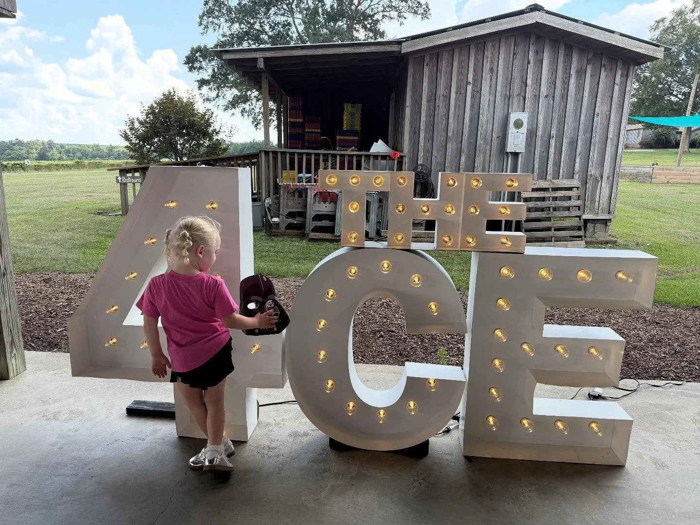🖤🩷A 4th birthday worthy of the Dark Side 🩷🖤
✨ Our custom-lit letters were the perfect touch for this Darth Vader party takeover. Bold, bright, and birthday-ready. #StarWarsBirthday #DarthVaderVibes #MarqueeRental #LetterLove #TheForce #the4ce