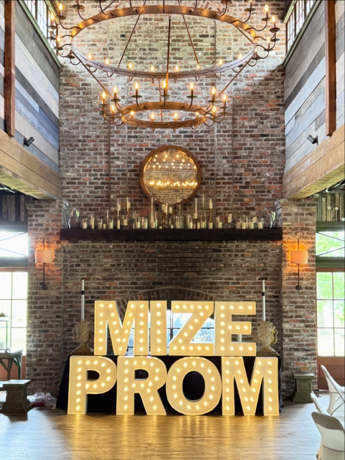 We love getting to set up for Mize Prom each year! 

Keep your prom pictures coming our way! We love sharing them for everyone to see 🤩
