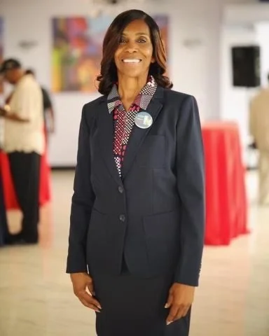 Patricia Boyd Robertson (D)