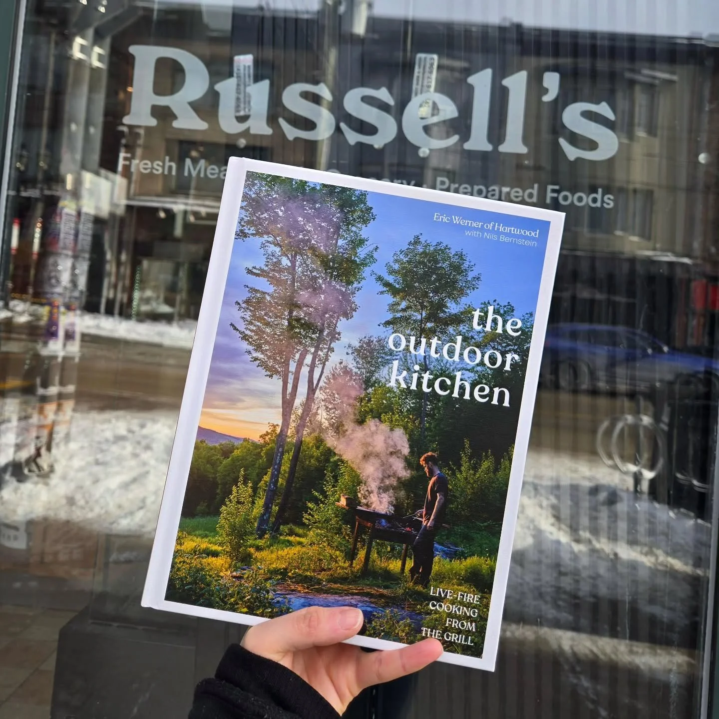 In case you need some inspiration. 🔥
The Outdoor Kitchen now available at Russell&rsquo;s

Stop by and grab your copy.

#booklover #cooking #cookingathome #meatlover