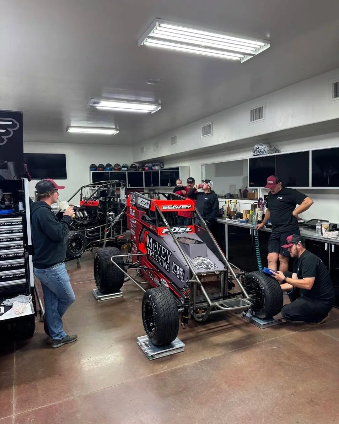 Massive thank you to the Moles family for housing us and allowing the team to use the shop! Your hospitality is unmatched!!