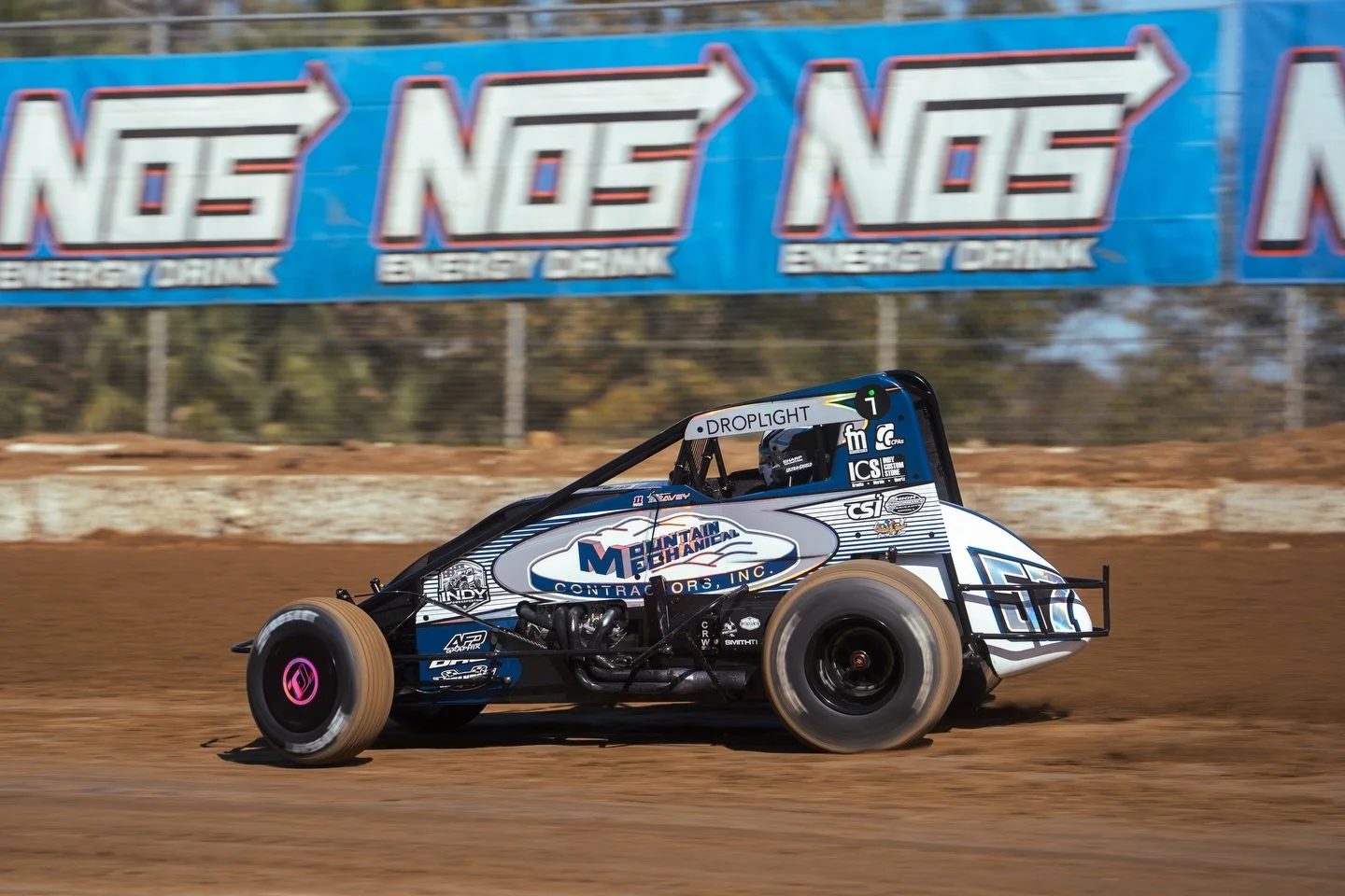 Speed and consistency. Abacus Racing is proud of this crew&rsquo;s efforts so far this week with three straight podium finishes, a win, and a Dirtcar National championship. We push on to night two at Ocala!

#sprintcarracing #motorsports #florida #us