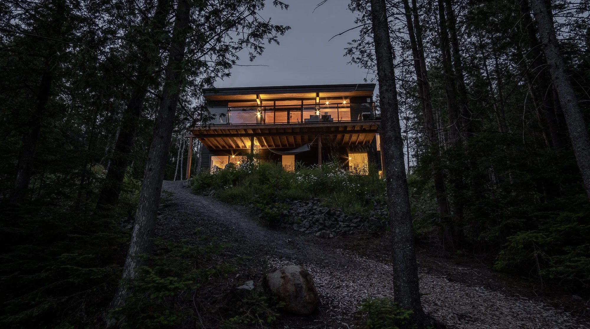 Chalet Baletor-hero shot-façade-4.jpg