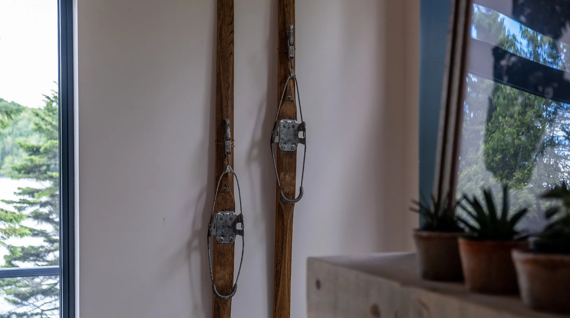Chalet Baletor-detail shot-salon-3.jpg
