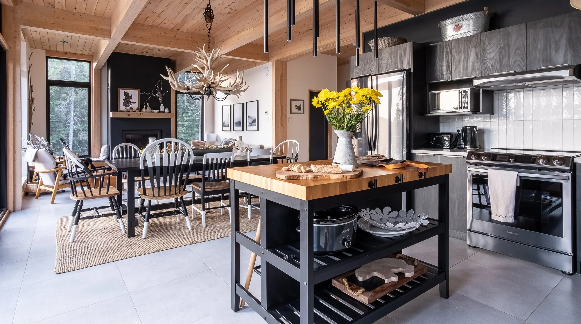 Chalet Baletor-hero shot-cuisine-1.jpg