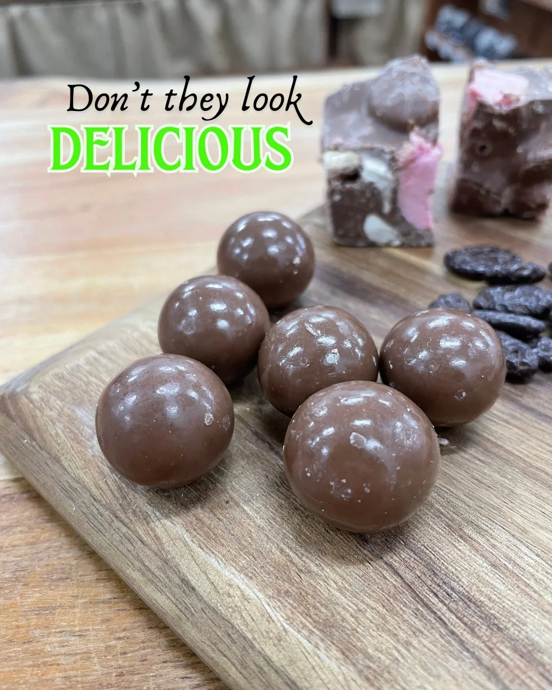 MALT BALLS - Crunchy, creamy, and oh-so-addictive! 
Our new malt balls are the perfect bite-sized treat&mdash;crispy malt centers coated in rich, smooth chocolate. Whether you're snacking solo or sharing they're guaranteed to satisfy your sweet tooth