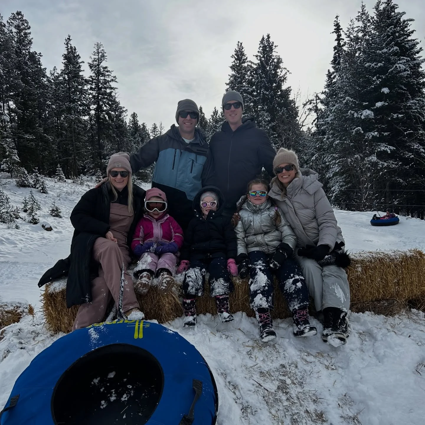 A fun filled family-friends &amp; valentines day long weekend 💖❄️ We had endless fun keeping busy around Kamloops &amp; it even snowed which was very exciting for the littles!