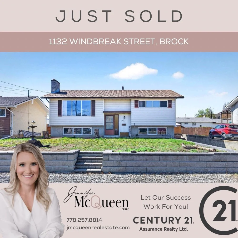 Congratulations to my long time client on purchasing this adorable Brock home with so much potential 🏡✨ 

I can already picture her bringing this charming property back to life with the perfect blend of old and new, adding her own style while keepin