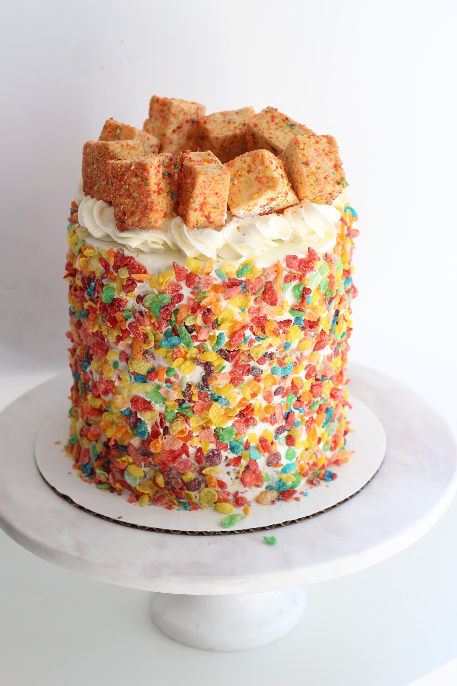 cheesecake-colorful-fruity-pebbles-cake.jpg