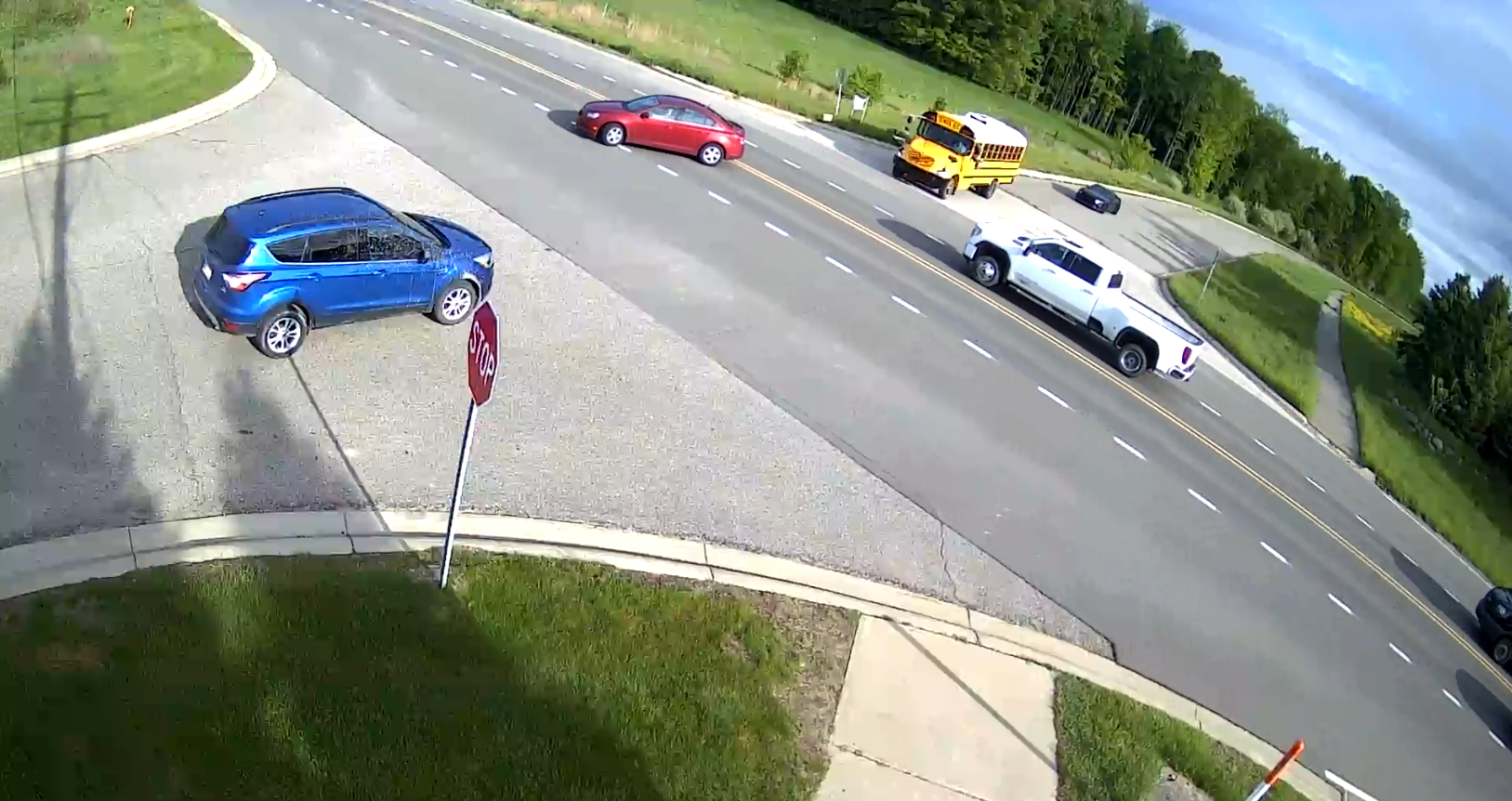 Grange Hall Rd and Riverside Dr