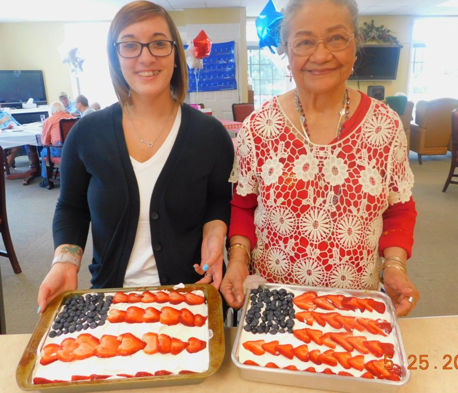 Throwback Thursday to our Memorial Day cakes! July 4th is right around the corner!