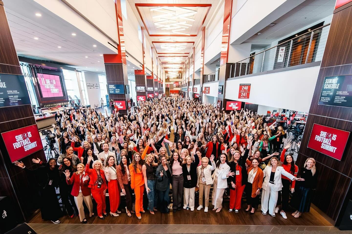 Genuinely loved everyone I met yesterday at the #sheisfootball summit @buccaneers and @rjstadium with @erinandrews and @charissajthompson ! All the speakers, mentors and @tristan_wirfs74 were so inspirational! GWF has a new tradition! See you all aga