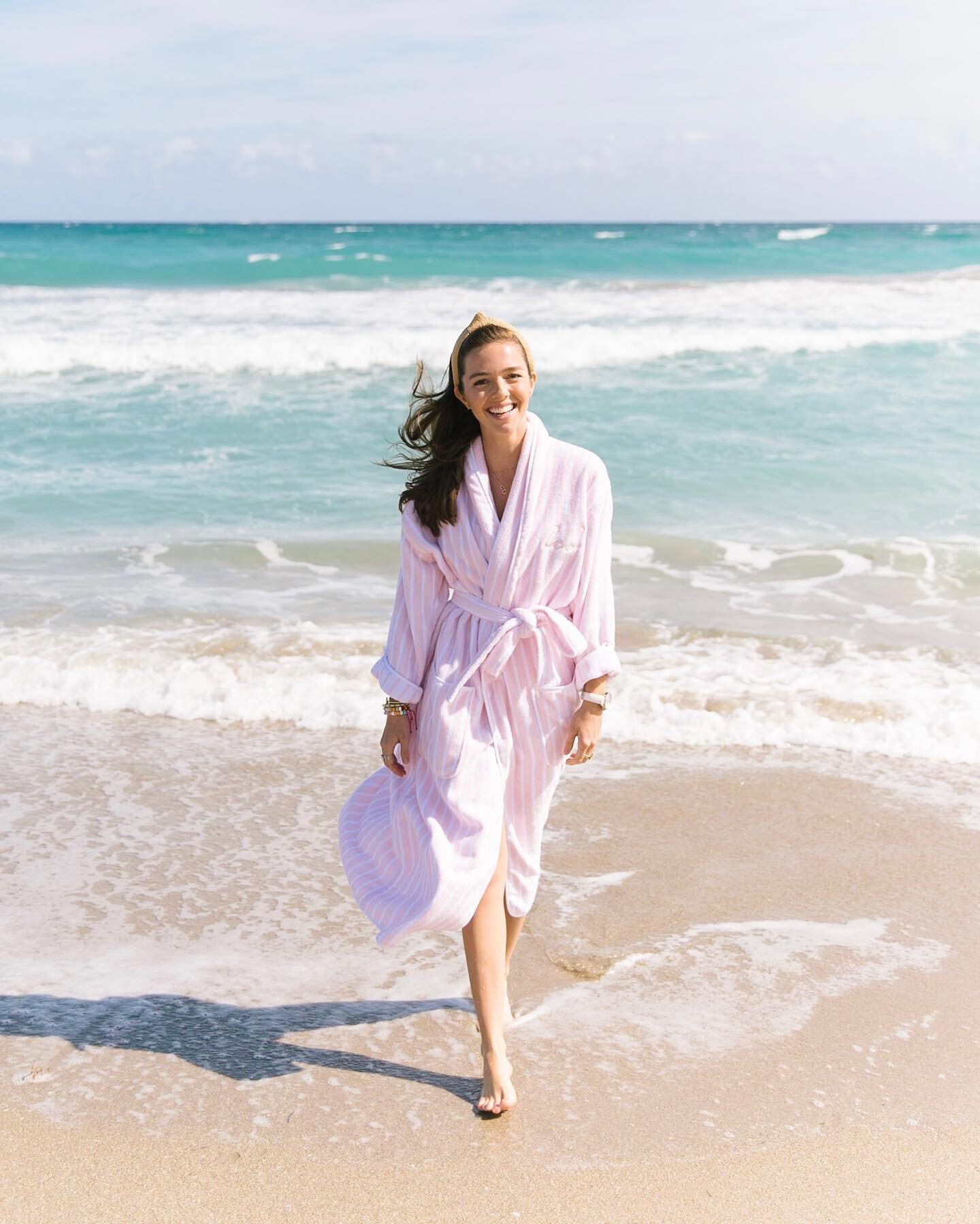 Stripes for summer? Groundbreaking.&nbsp;😉 This pretty @weezietowels terry robe is lightweight, super soft, and the pink stripes + embroidery options make it extra sweet! 💕 I love that the robe has an attached tie (no losing it in the laundry!), pr
