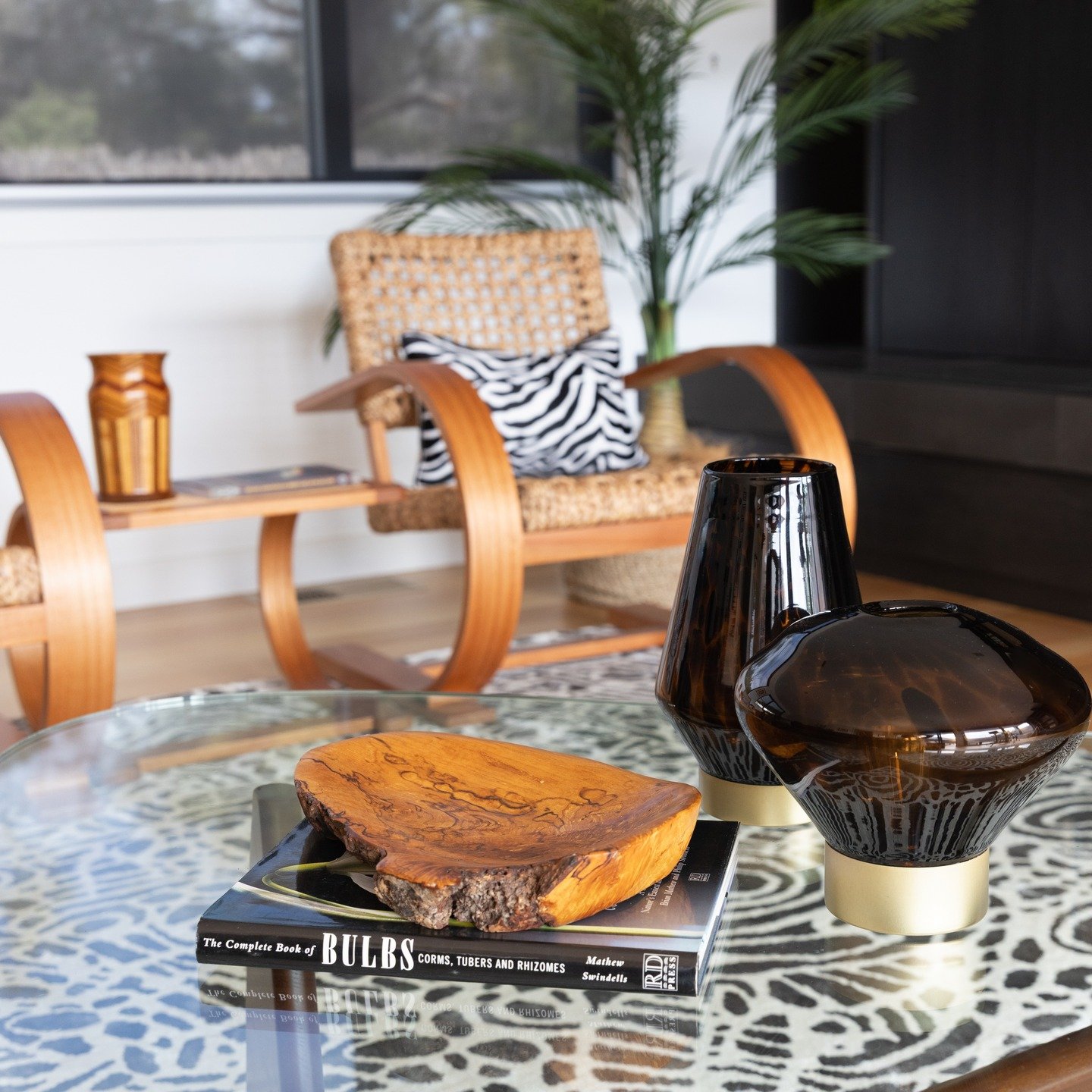 Timeless, organic and reflecting the coastal elements in which the interior surrounds itself. We like to embrace bold patterns with organic warmth.

The monochrome rhythm, sculptural timber and glass accents create a space that feels both relaxed and