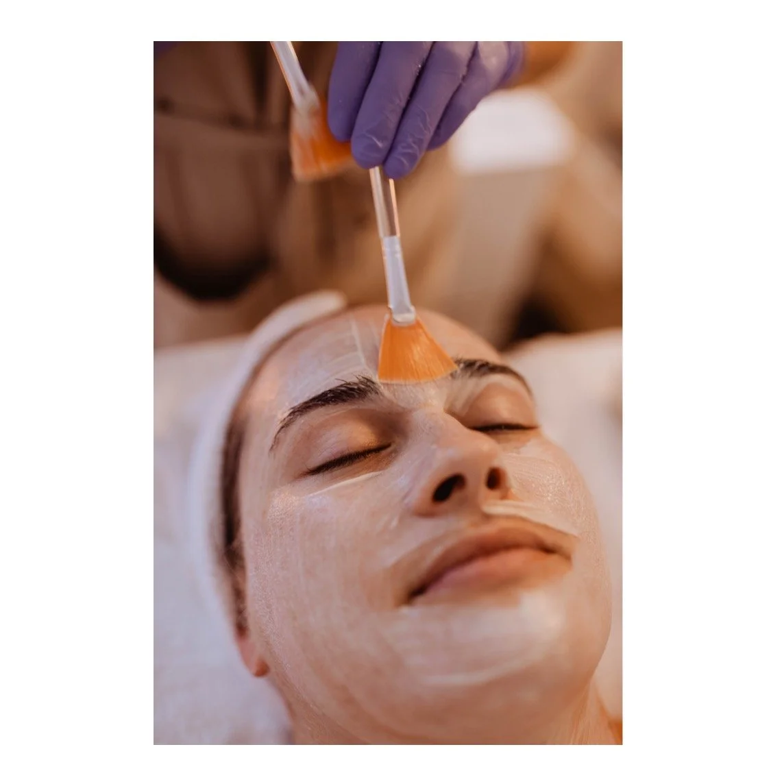 Holistic Skin Remedy. Gua Sha Facials, Acne Specialist, Capitola, California. Microdrmabrasion. Dermaplaning. Peels. Extractions. LED Light Therapy. Body Waxing. Acne Expert. Extractions. Teen Facials. Face Reality Skin Care. Santa Cruz,