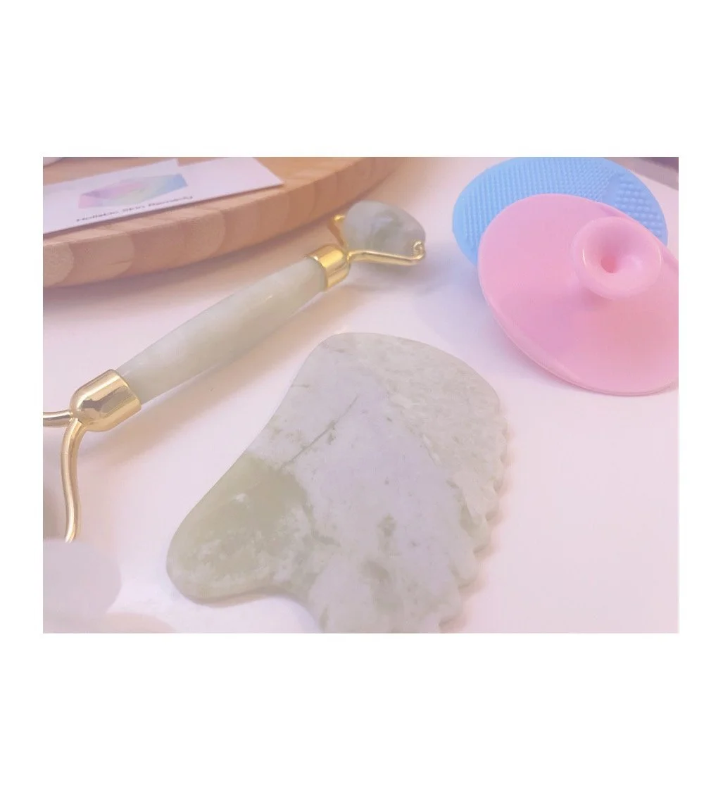 Holistic Skin Remedy. Gua Sha Facials, Acne Specialist, Capitola, California. Microdrmabrasion. Dermaplaning. Peels. Extractions. LED Light Therapy. Body Waxing. Acne Expert. Extractions. Teen Facials. Face Reality Skin Care. Santa Cruz,