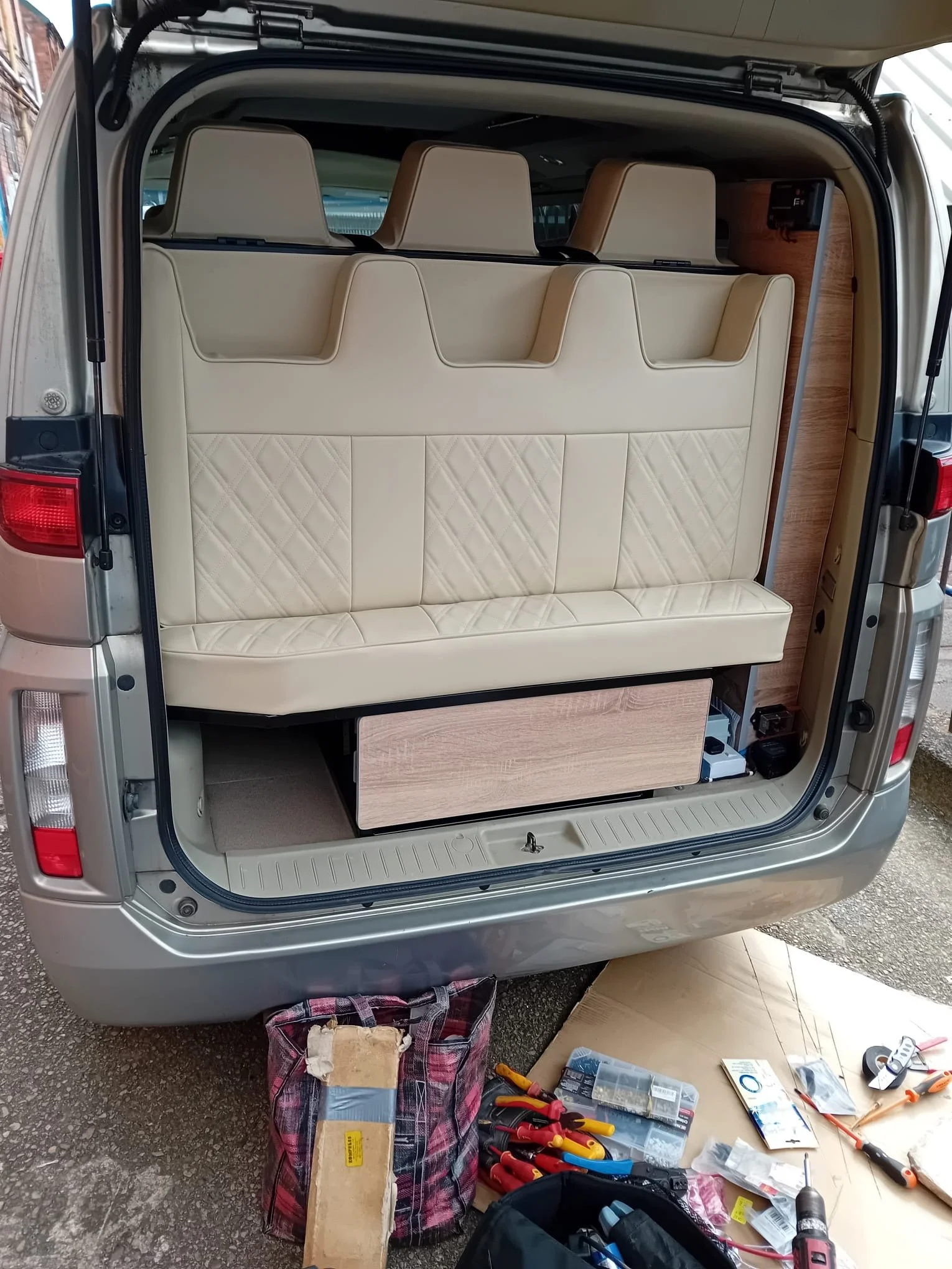 3seat-oak-7.jpeg