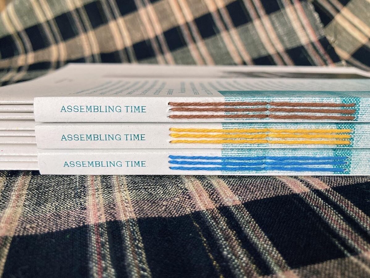@kris.df&rsquo;s beautiful hand-stitched spine on Assembling Time 🤎

The thread is thrifted cotton crochet yarn from my collection of used materials. Each bind is a different colour. 

Thank you to everyone who&rsquo;s ordered a copy so far, you&rsq