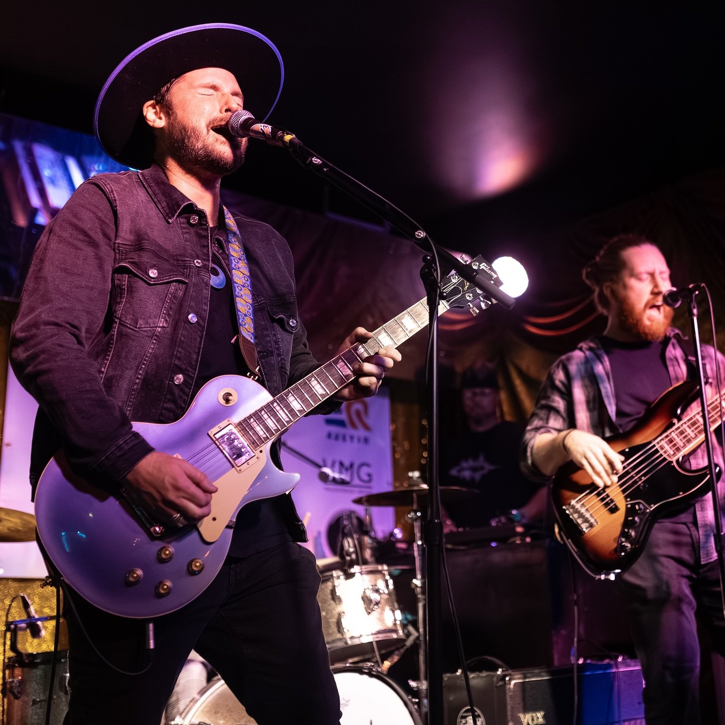 Buda, TX TONIGHT live at @meridianbuda 🌵 
Show 8:30pm // 2 sets. See yall there. #getyourglowon 💥

📸 @jlg_atx 
&bull;
&bull;
&bull;
&bull;
&bull;
&bull;
&bull;
&bull;
&bull;
&bull;
&bull;
&bull;
&bull;
&bull;
&bull;
&bull;
#jellyellington #meridia