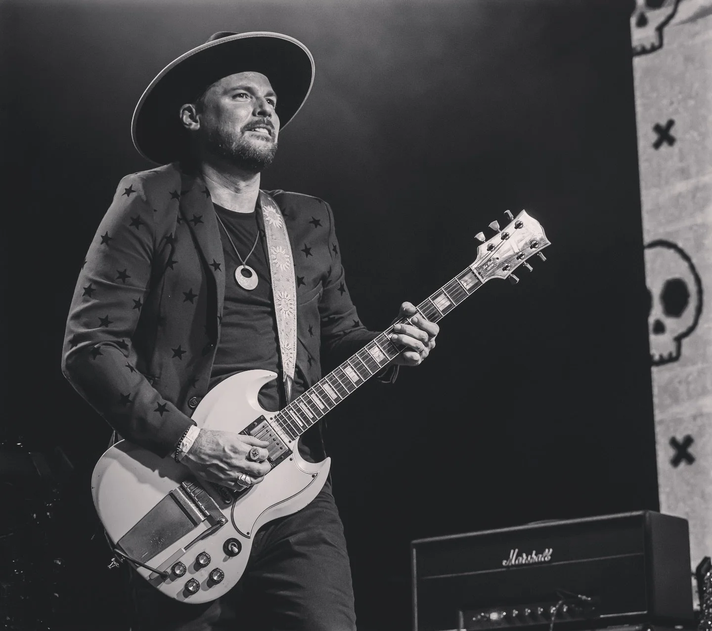 Let the good times roll&hellip;🎸

Beyond thrilled to kick off 2026 with an all out rocknroll throw down TOMORROW NIGHT with my buds in @vallejomusic at @antonesnightclub. See you there Austin! 🎶 

Be sure to come early and check out @avaisabelmusic