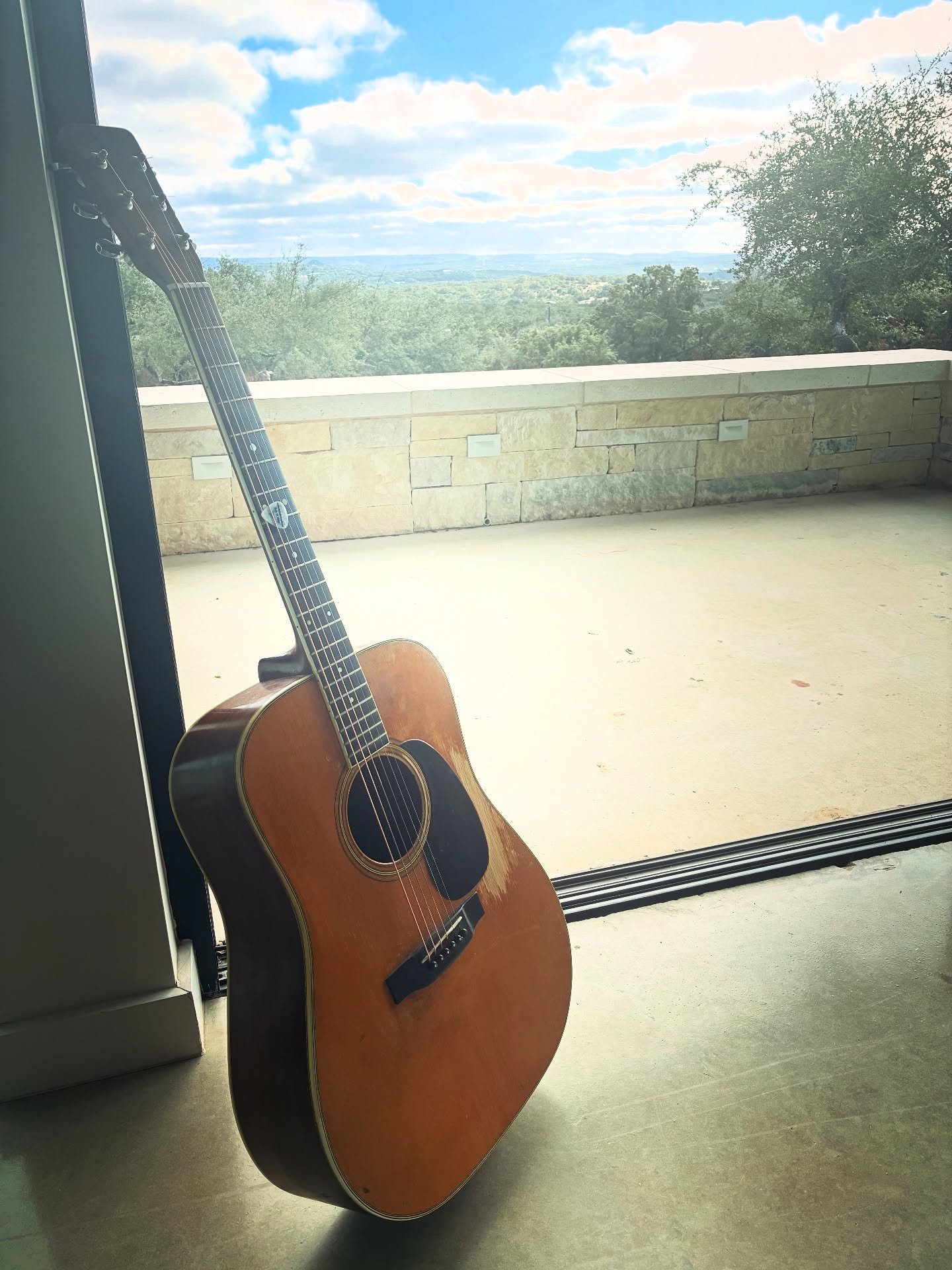 Run to the hills. 🌵

&bull;
&bull;
&bull;
&bull;
&bull;
&bull;
#jellyellington #acousticguitar #hillcountry #texas #tx #wimberley #views #acoustic #guitar #acousticguitar #martin #songwriter #independentartist