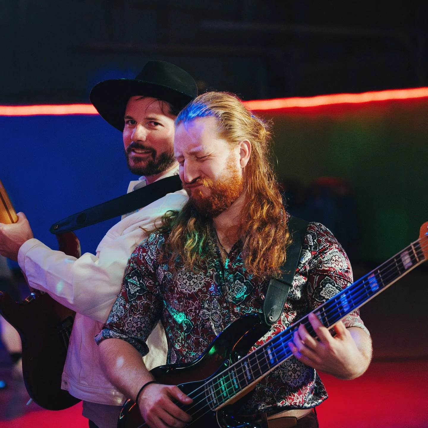 Happy bday to the mighty @stefanringer. Holdin&rsquo; down on the lowww end, and king of the stank face. Send him some love today.🤴 🤘 🎸 

📸 @ismaelquintanillaiii 
📸 @musicinmotionphoto 
📸 @stan_martin_photography 
&bull;
&bull;
&bull;
&bull;
&b