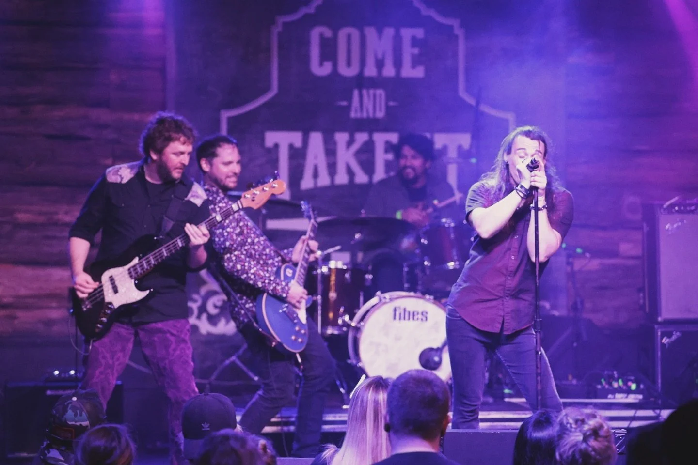 Sold out tonight in Tomball, TX! 🕺 #gettheledout

📸 @marjorieparkeratx