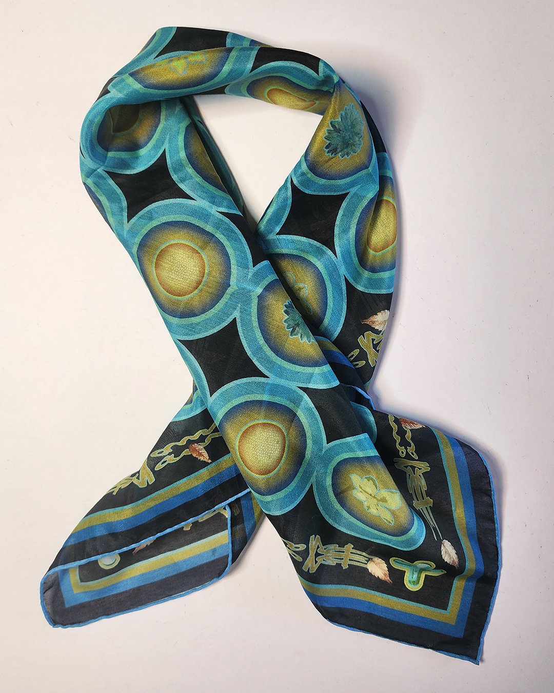 3.BANDANA-circles blu.4.jpg
