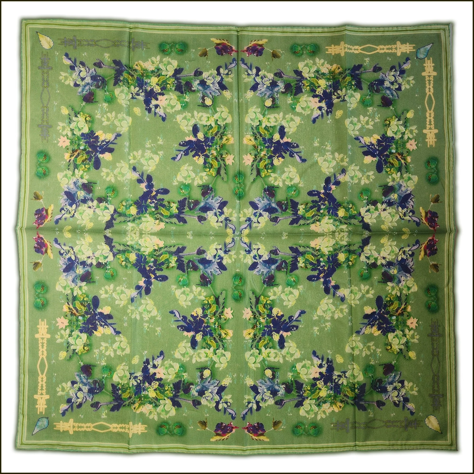 WEBSITE-Sage Wreathe - Bandana - Pale Green-Purple.jpg