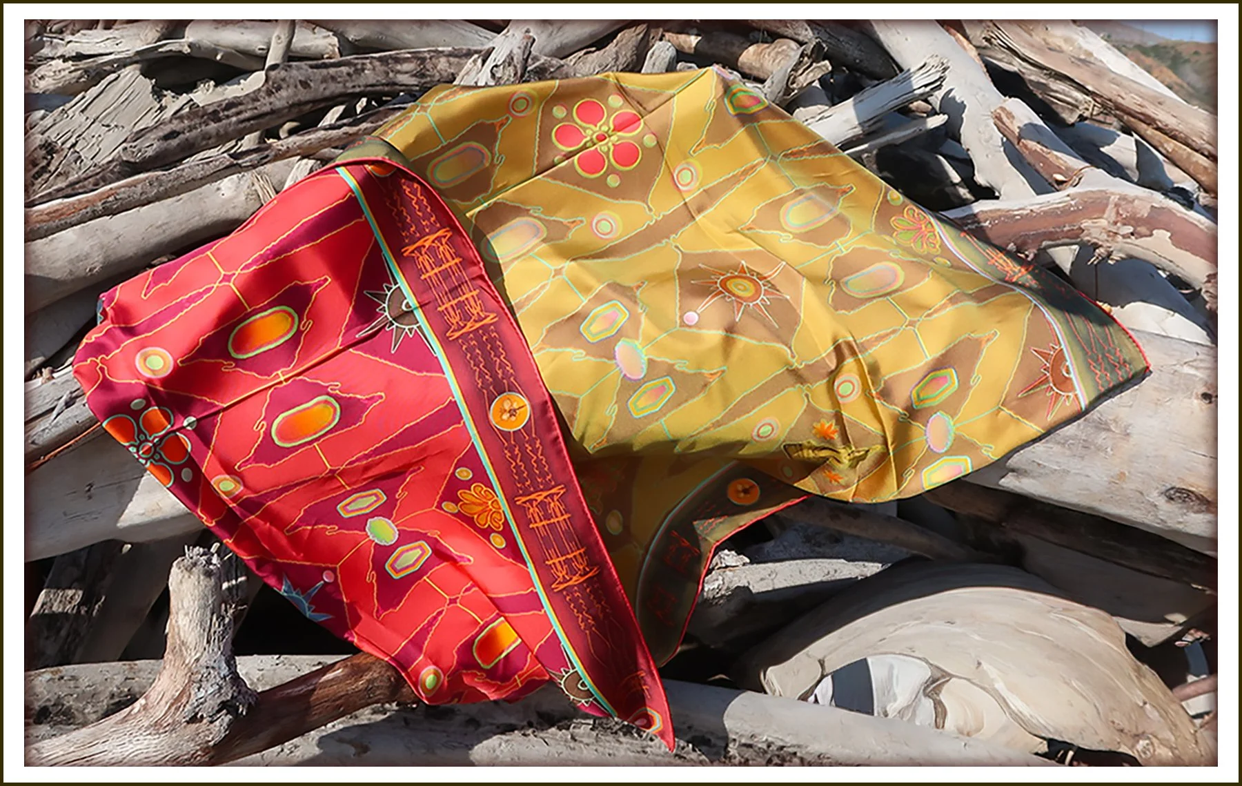 Double-sided scarf. Silk-twill. Orange and gold.