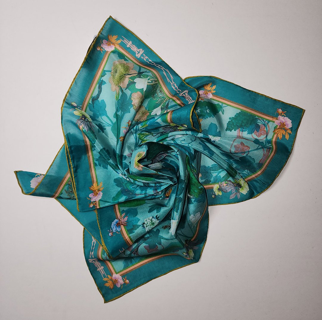 4.BANDANA-green-getty ceiling.3.jpg