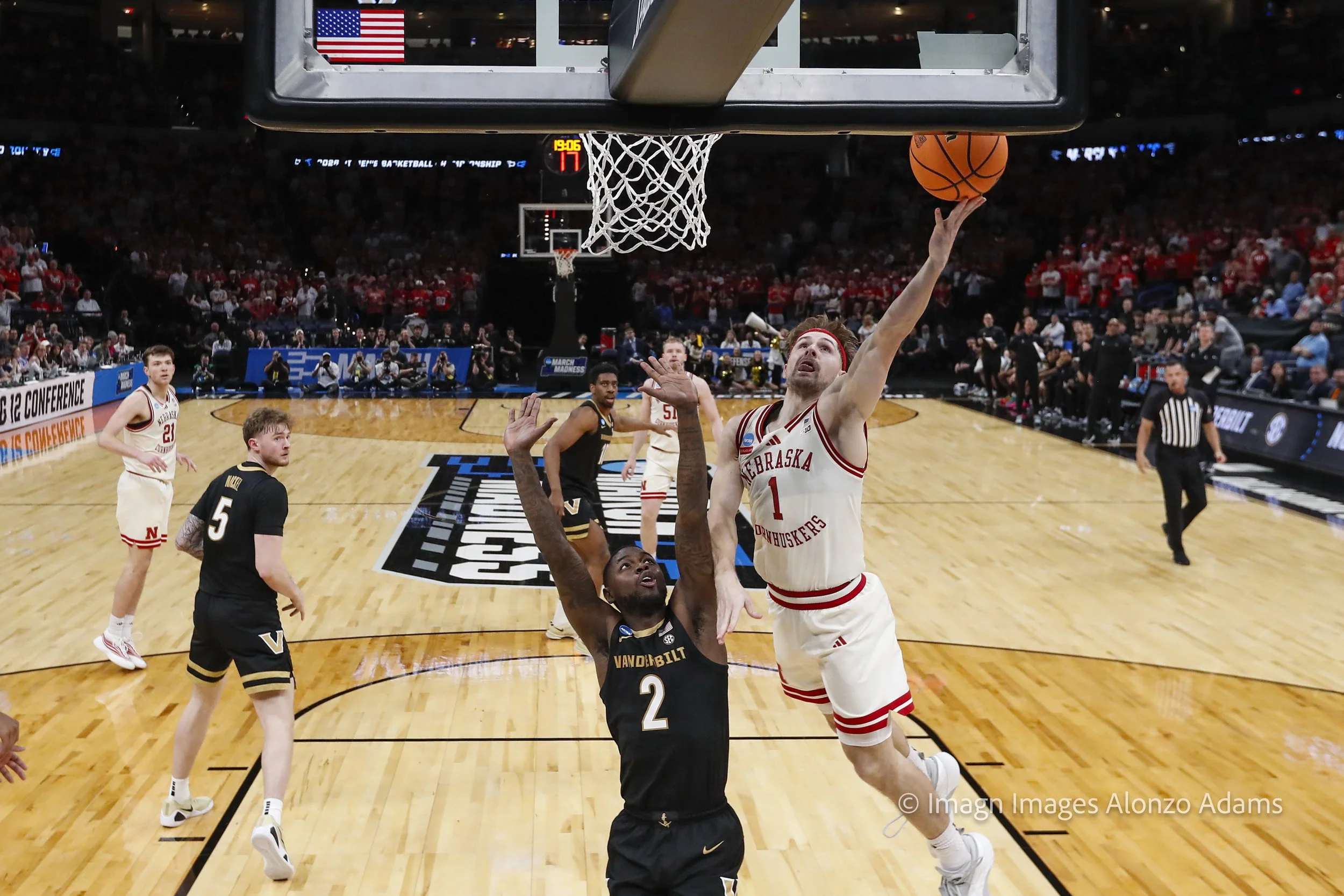 Nebraska Advances Past Vanderbilt in Oklahoma City Thriller