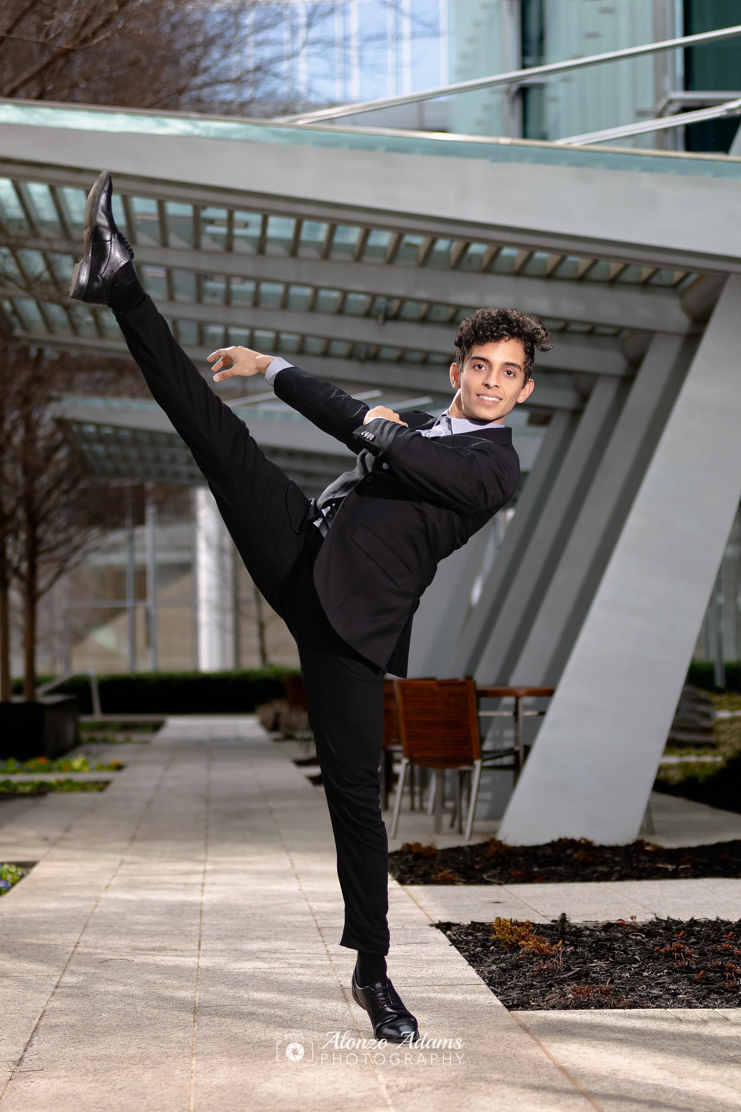 Recruiting & Portfolio Photos:  Action photos and athlete branding images that elevate recruiting profiles and exposure.