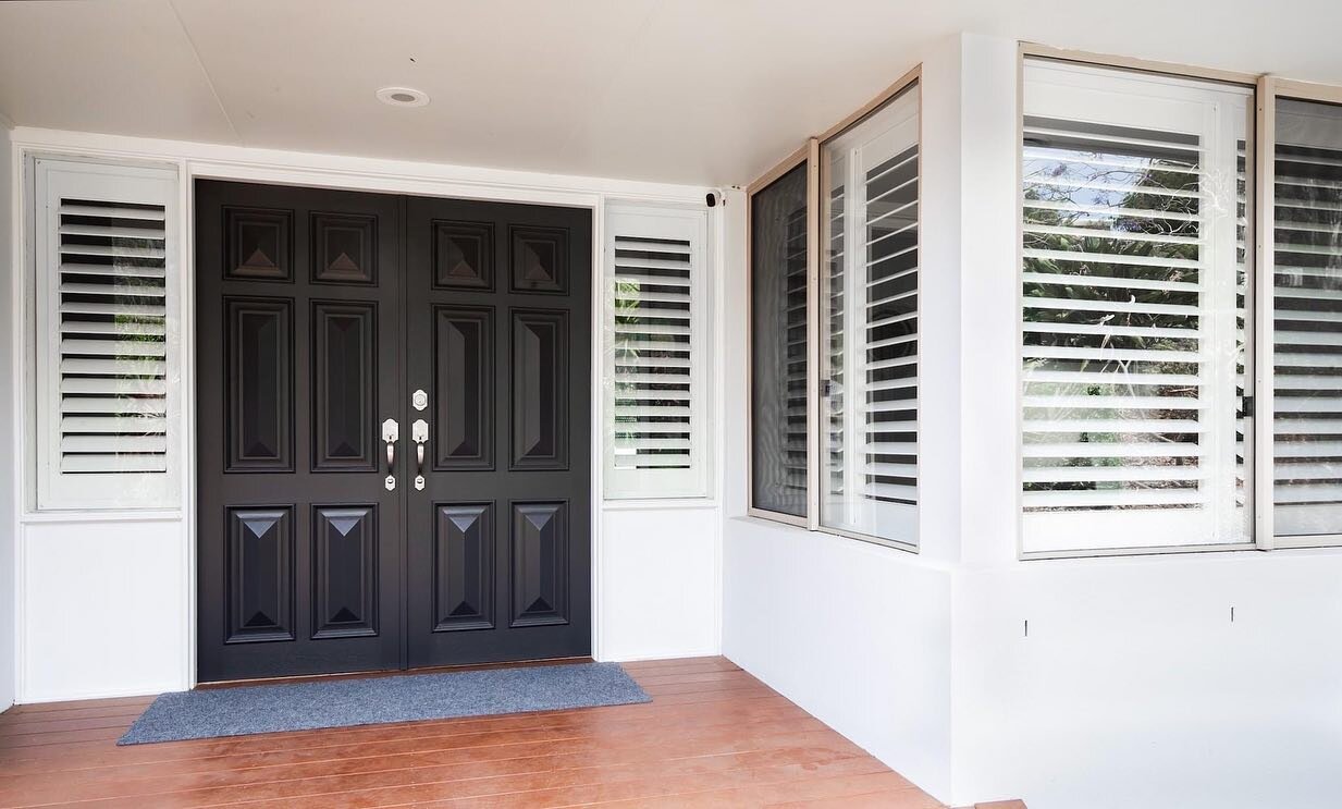 Focus Plantation Shutters look sleek, classic and elegant ✔️ Who else loves this look? 📞 1800 818 815