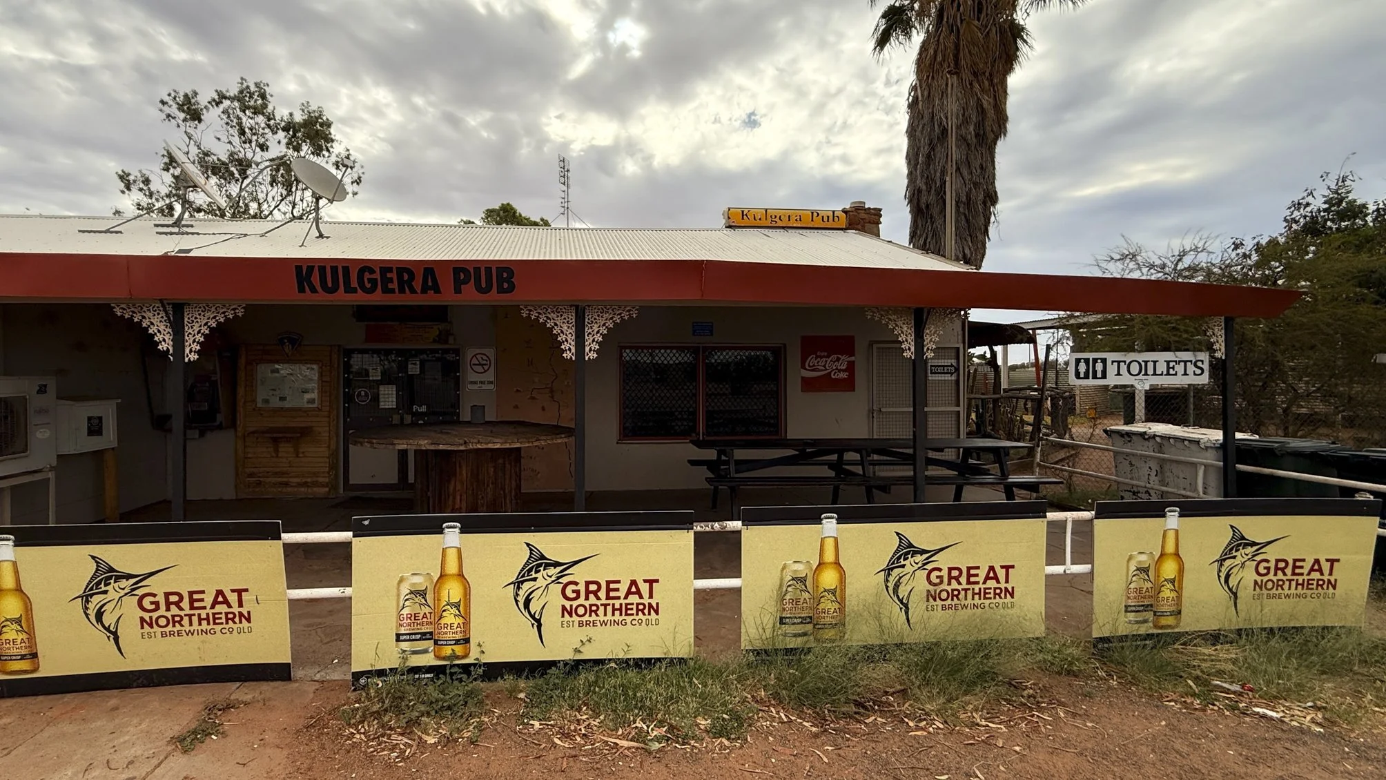 New year's day, the first and last pub of Northern Territory @ NT, Kulgera
