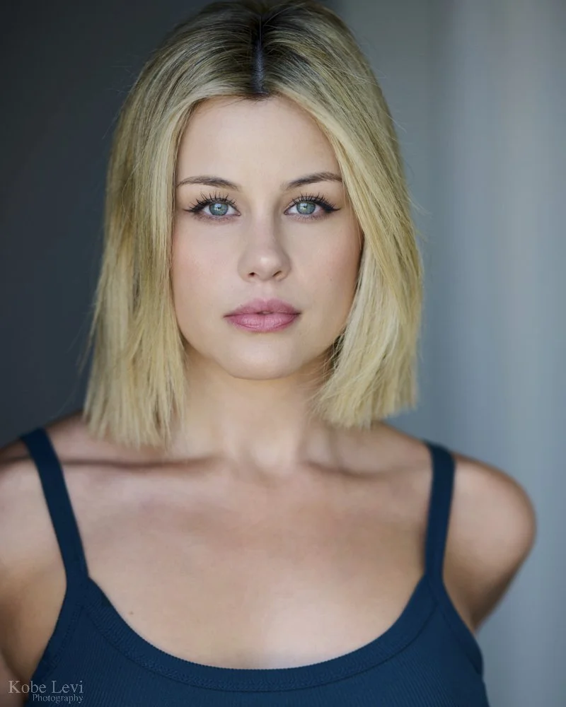 Mercedes Blanche