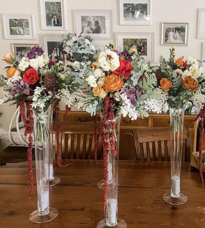 Spring Garden Trumpets 🎺🎺🎺💐💐💐

Not one to toot our own horns 😜 

But who wouldn&rsquo;t love a bit of spring summer 🌺 florals to bring fun, vibrancy and vitality to their wedding day!! 

Does your soul shine bright??? Let us know what you thi