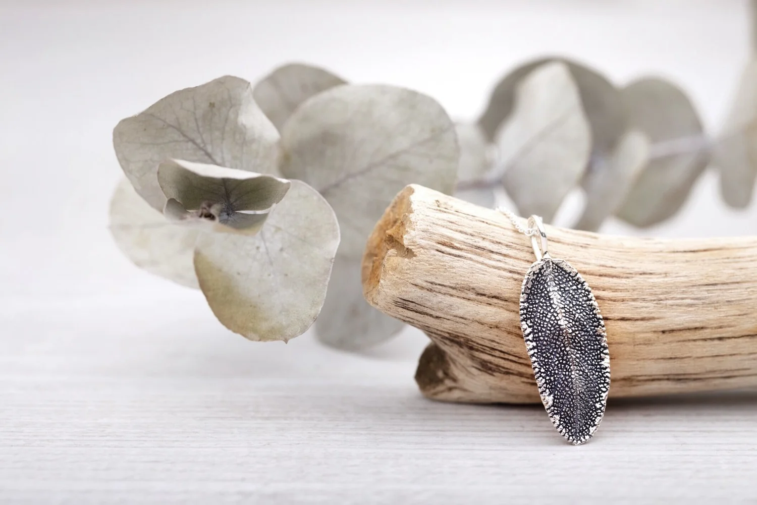 Anhänger Blattmuster