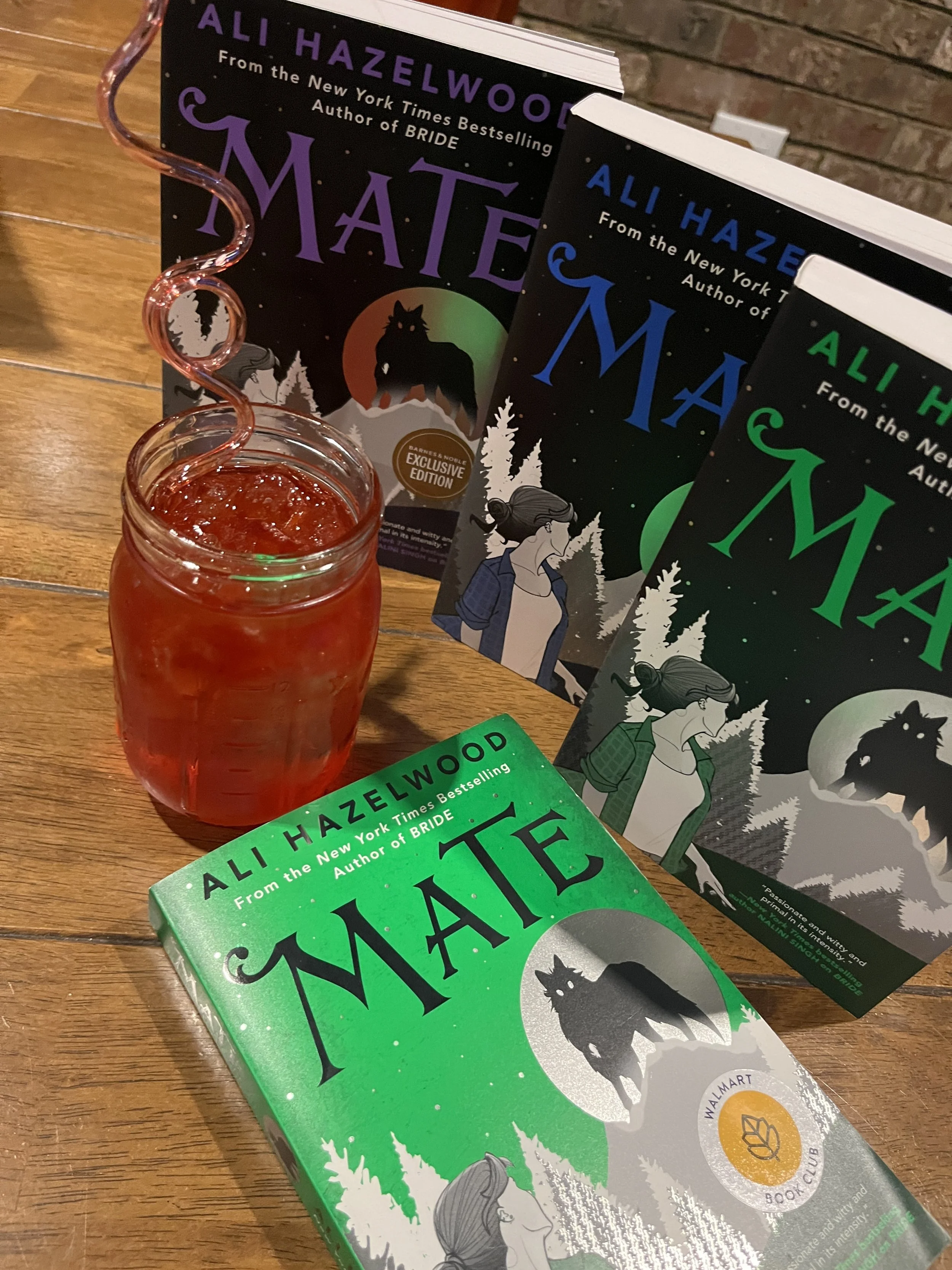 Birmingham Book Club in Liberty Park Alabama at On Tap Sports Cafe in Liberty Park. Discussing Mate by Ali Hazelwood.