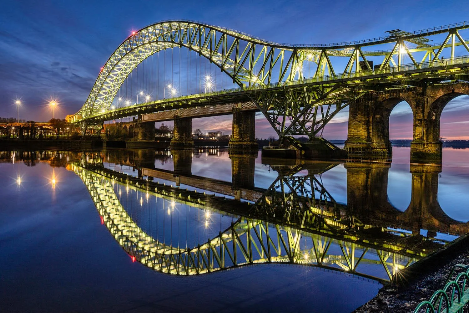 Silver Jubilee Bridge Runcorn UK.jpg