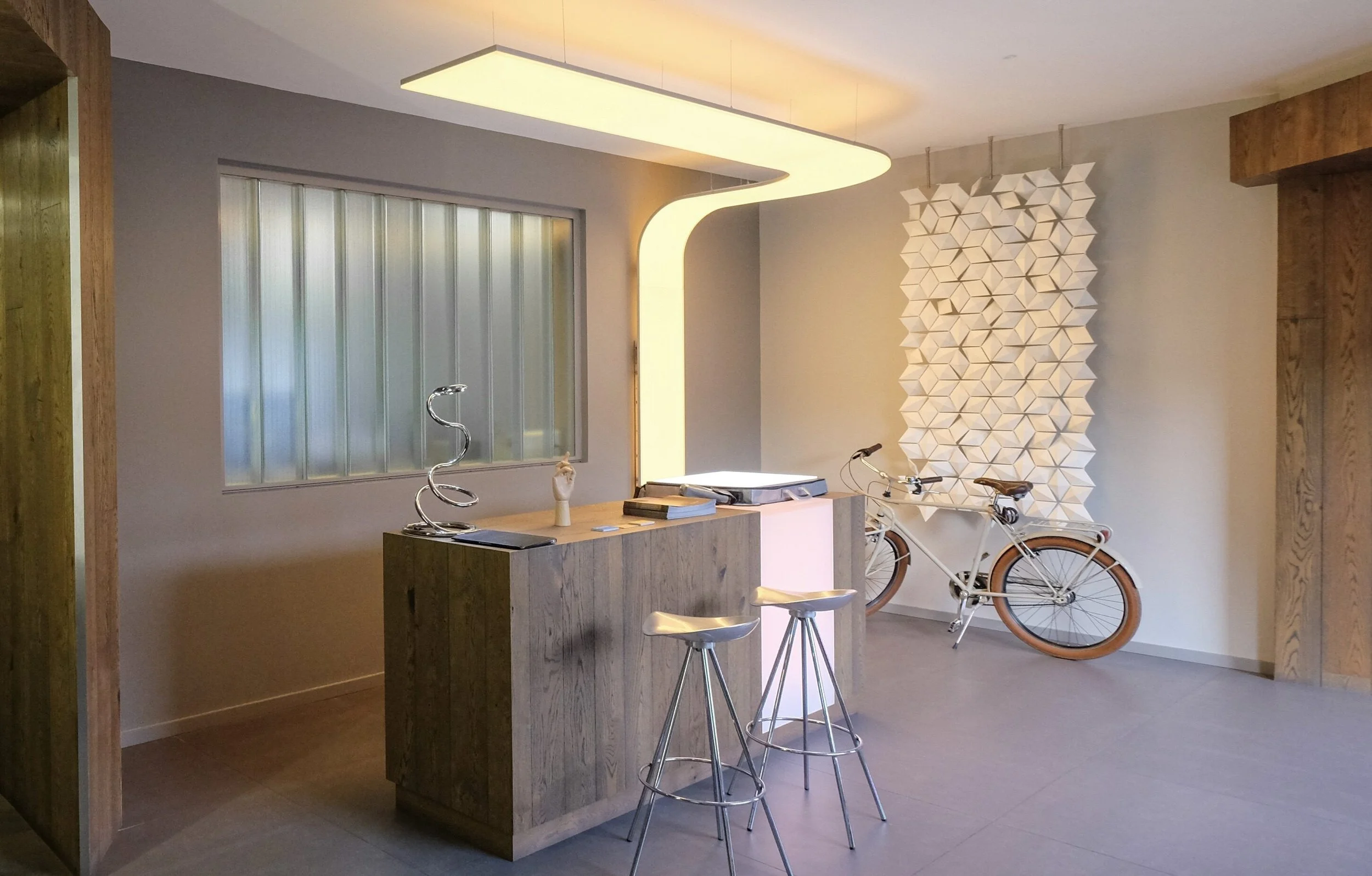 Archilumo-at-Chroma-Lighting-9-copy-e1717770527990.jpg