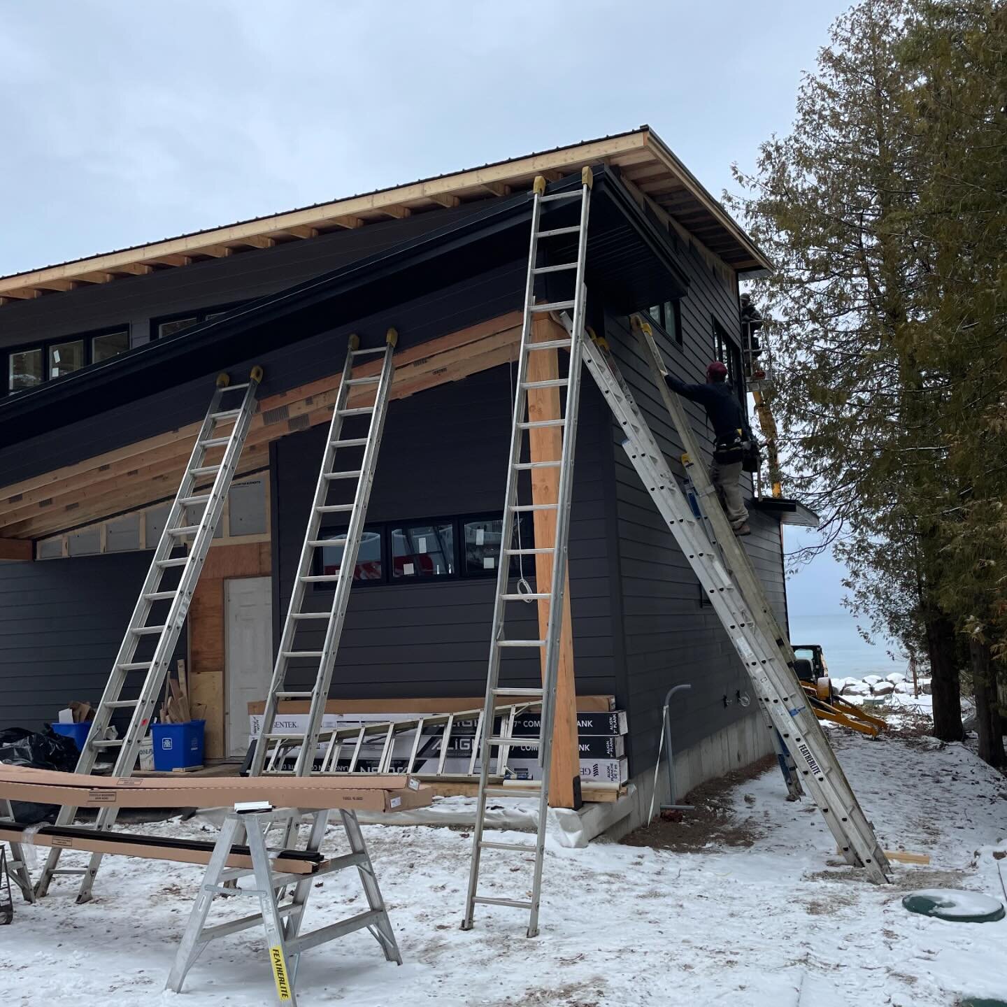 It&rsquo;s coming together! #sparrowcottageonthebay