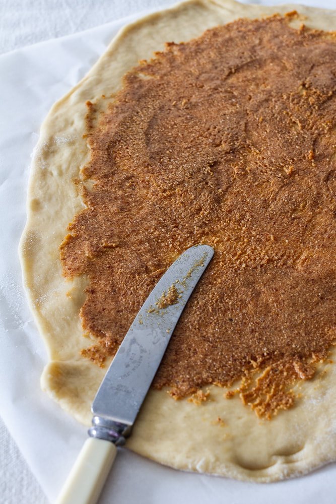 2019-yd-hazelnut-praline-challah-bread-recipe-4_orig.jpg