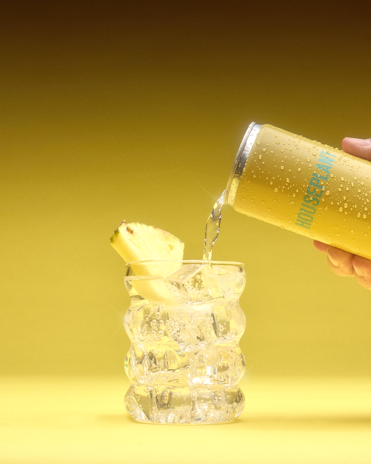 PP_GLASS POUR_KG EDIT_HOUSEPLANT BEVERAGES2385.png