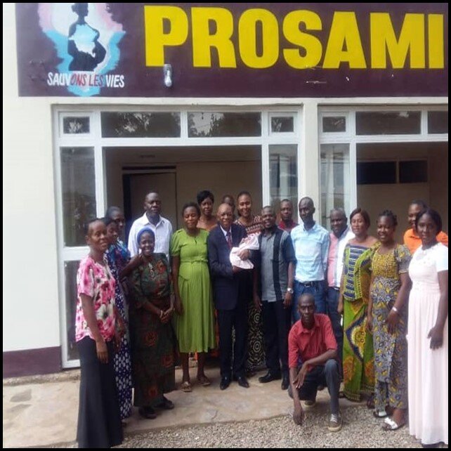 PROSAMI welcome 1st baby at the pilote center.jpg
